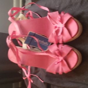 Nwt pink lace up wedge